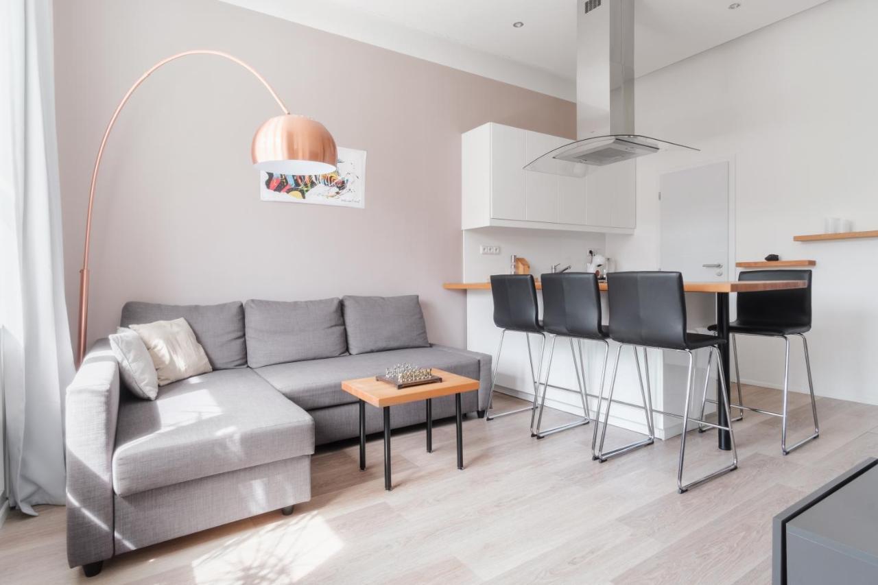 Daire Days - Minimalist Flat - Trendy Karlin Prag